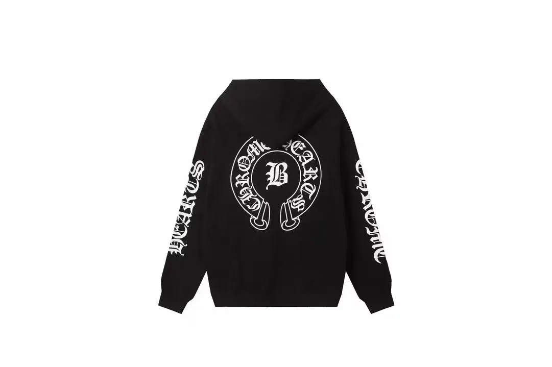 M03—P210 -Chrome Hearts/Chrome Hearts printed sweatshirt cardigan jacket -420 grams of high-density, high-quality wool, soft, delicate and skin-friendly, soft and silky to the touch, warm and skin-friendly -The hardware zipper accessories are all customized and full of details -Colour: black white -Size: S M L XL